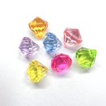 【長さ27mm×幅25mm お任せ 7個】大きなアクリル製 カラフルダイヤモンド　サンキャッチャー　ダイヤチャーム　多面カット