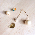 ピアス ＂花と灯＂ blue or pink