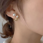 【MSP211】双子パール　寄り添うピアス　ピアス　イヤリング　新作　シンプル　18kgp　Silver925　高品質　お洒落　人気　アレルギー対応　つけっぱなし　小さめ　