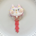 刺繍くるみボタン（白ネコ）