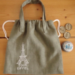 白いエッフェル塔刺繍の巾着ミニバッグ