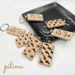 《《《pilina.オリジナル》》》pilina.ロゴ入り✐☡ナンバープレート風👣手形足形👣メモリアルキーリング　キーホルダー 