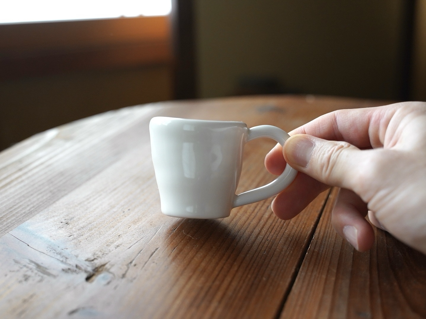 手のひらサイズのデミタスカップ/エスプレッソカップ - やさしい陶器 
