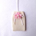 〖再販〗元巫女が作る花のお守り袋（白バージョン）