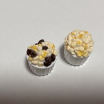 ミニチュアフード　ポップコーンバケツ　塩味または　　　チョコミックス、いちごミックス　一つ