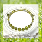 🌿［再販］ペリドットを花束にして🌿　シングル　ワイヤーブレスレッド　天然石　#minne_new #8月　誕生石