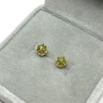 468【ペリドット】天然石一粒ピアス＊4mm＊サージカルステンレス