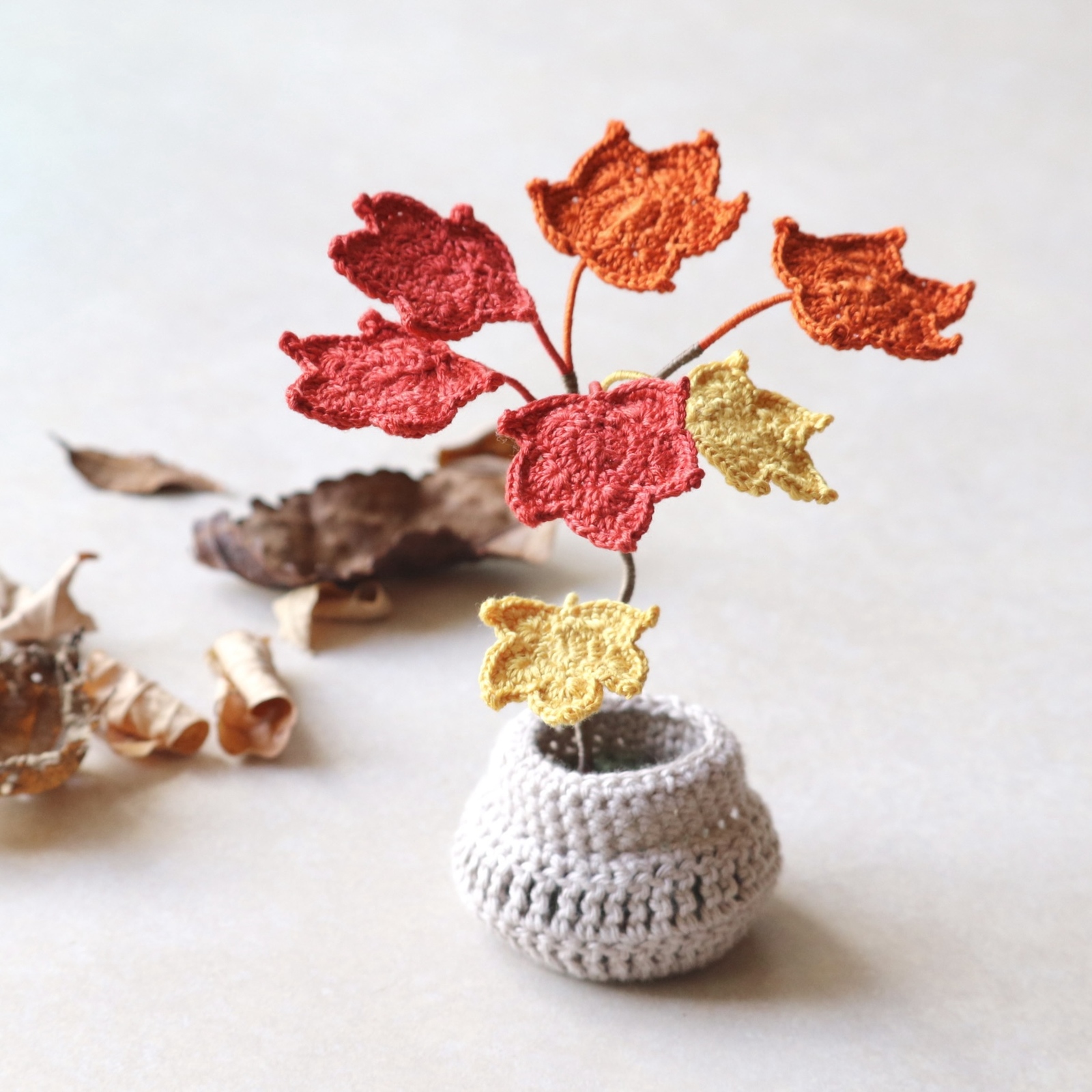 楓のあみぐるみ 枯れないかぎ編みのお花𓂃bonsai type🍁𓂃｟受注製作
