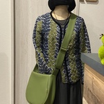 SALE撥水ショルダーLサイズオリーブ（直ぐに発送可）