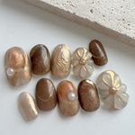 𝐀𝐮𝐭𝐮𝐦𝐧🍂𝐍𝐮𝐚𝐧𝐜𝐞 𝐧𝐚𝐢𝐥  オーロラぷっくりフラワー　くすみカラー　淡色ネイル　ブラウン　ニュアンスネイル　秋ネイル　成人式　振袖　卒業式　インク　マグネットジェル