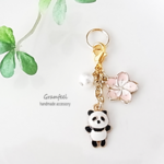 数量限定 *パンダ＆桜* の小さな小さなキーホルダー＊　マスクチャーム　＊カニカン＆二重リング付き＊