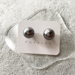 グレーパール12mmピアス・樹脂ピアス・イヤリング