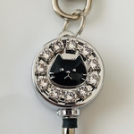 スワロフスキー デコ　リールキーホルダー ☆ 黒猫