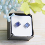 ブルーサファイア　シュガーローフカット　マグネットピアス