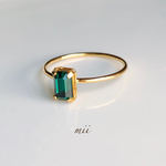 ≪14kgf≫vintage swarovski オクタゴン 一粒リング　エメラルド