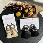 タッセルピアス
