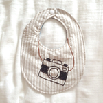 【スタイ】カメラ刺繍【選べる布】