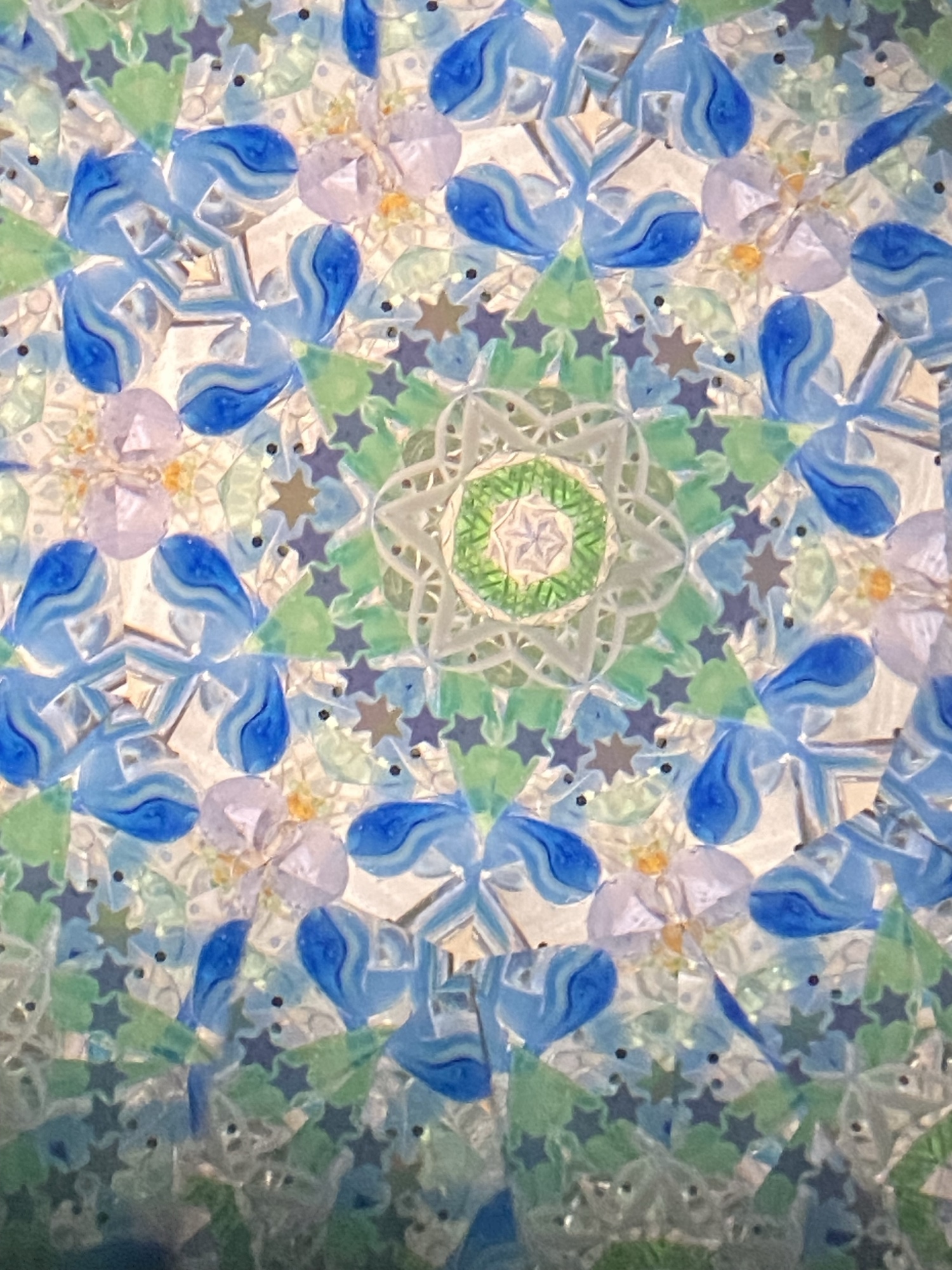 パステルカラー　モリス柄　万華鏡