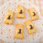 クマさんクッキーのブローチ（アーモンド）