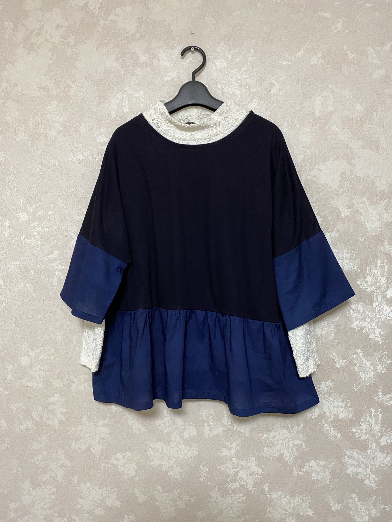 189藍染めチュニック(２種類の布、伸縮性、ギャザー)