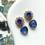 Romantic sapphire blue pierce / earring