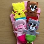 こぶたたぬききつねねこ　手袋シアター