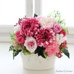 【特割】輪菊の洋風仏花＜フラワーライン＞ピンク プリザーブドフラワー ローズ 菊 【お供え花】