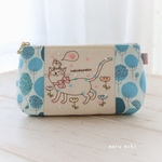 🍀セール🍀イラスト刺繍 ポーチ 【ねこ　こねこ】再販