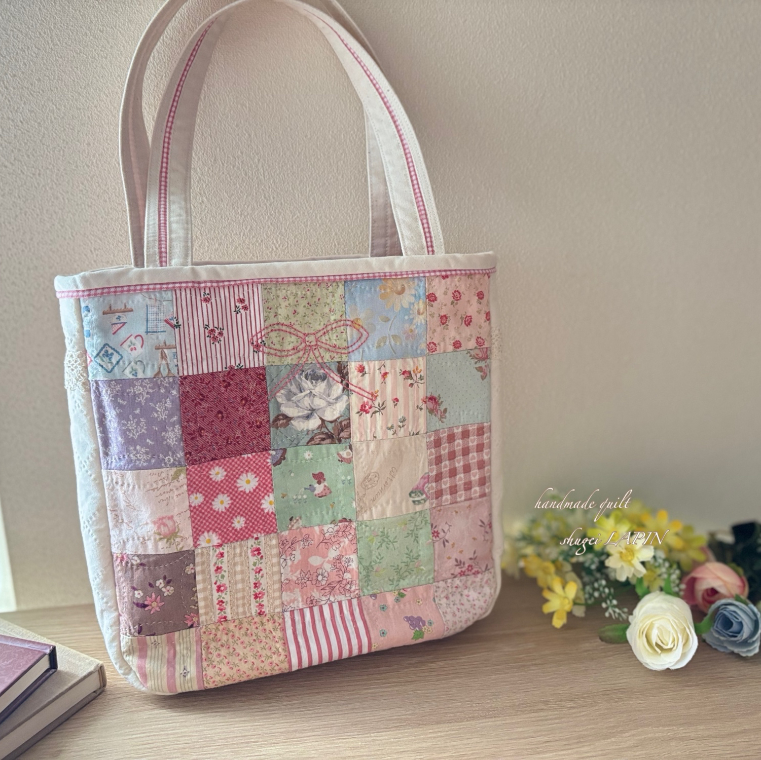 バラのアップリケポシェット　パッチワーク　ハンドメイド hq720.jpg?sqp=-