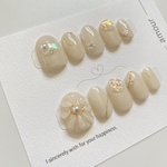 パールフラワー❁上品なアイボリーネイルチップ💍ブライダルにもおすすめ　結婚式　お呼ばれ　オケージョン