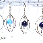 人気＊くるくる廻る宇宙☆ピアス/イヤリング(シルバー)