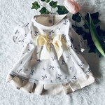 犬服　3号前開きワンピ　リボン🎀　ホワイト&ベージュ