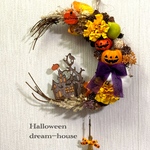 送料無料🎃三日月🌙ハロウィン館リース（茶）　玄関リース　クレッセントリース
