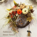 送料無料🎃ハロウィンnaturalアシンメトリー館リース　（茶）玄関リース　クレッセントリース🌙