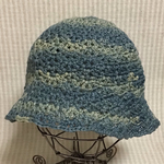 🌻SALE🌟春夏🍀グリーンミックスの並太ふっくらヤーンで編んだ透かし模様のクローシュ