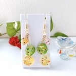 おはじき水風船ピアス　黄色×緑　ピアス　イヤリング　イヤリング無料　プレゼント　夏　ヨーヨー　レジン　水風船　グリーン　おはじき　カラフル　金属アレルギー対応　イヤリング