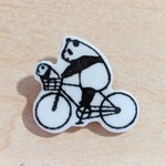 パンダピンバッジ（自転車）
