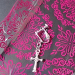 クロスのイヤリング