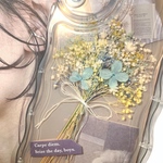 スマホにbouquet*･゜ﾟ･*:.｡.. 爽やかアジサイとイエローブルーのかすみ草のブーケ　韓国　インナーシート（ランダム）