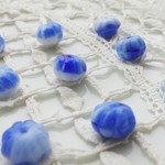 チェコビーズ　花青白１０個