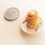 夢の10段パンケーキ