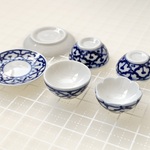 送料無料！陶器  青い柄入りのミニチュア皿、和皿、中華皿、どんぶり、ミニチュアフード、丼物、麺類、中華料理などにも