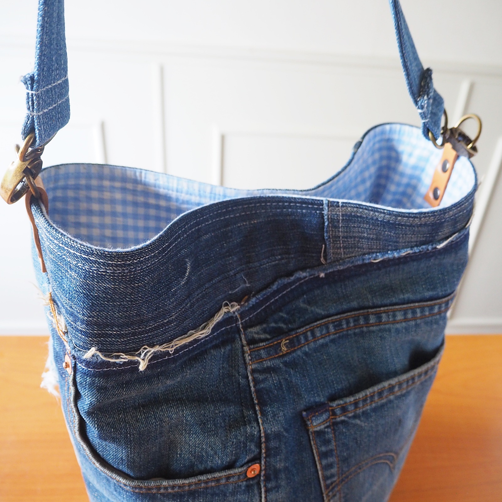 専用！566【GrayDENIM✖️circleBAG】デニムリメイクバケツ型 リメイクデニム バケツ型トートバッグ 丸底 麻ひも 1点物