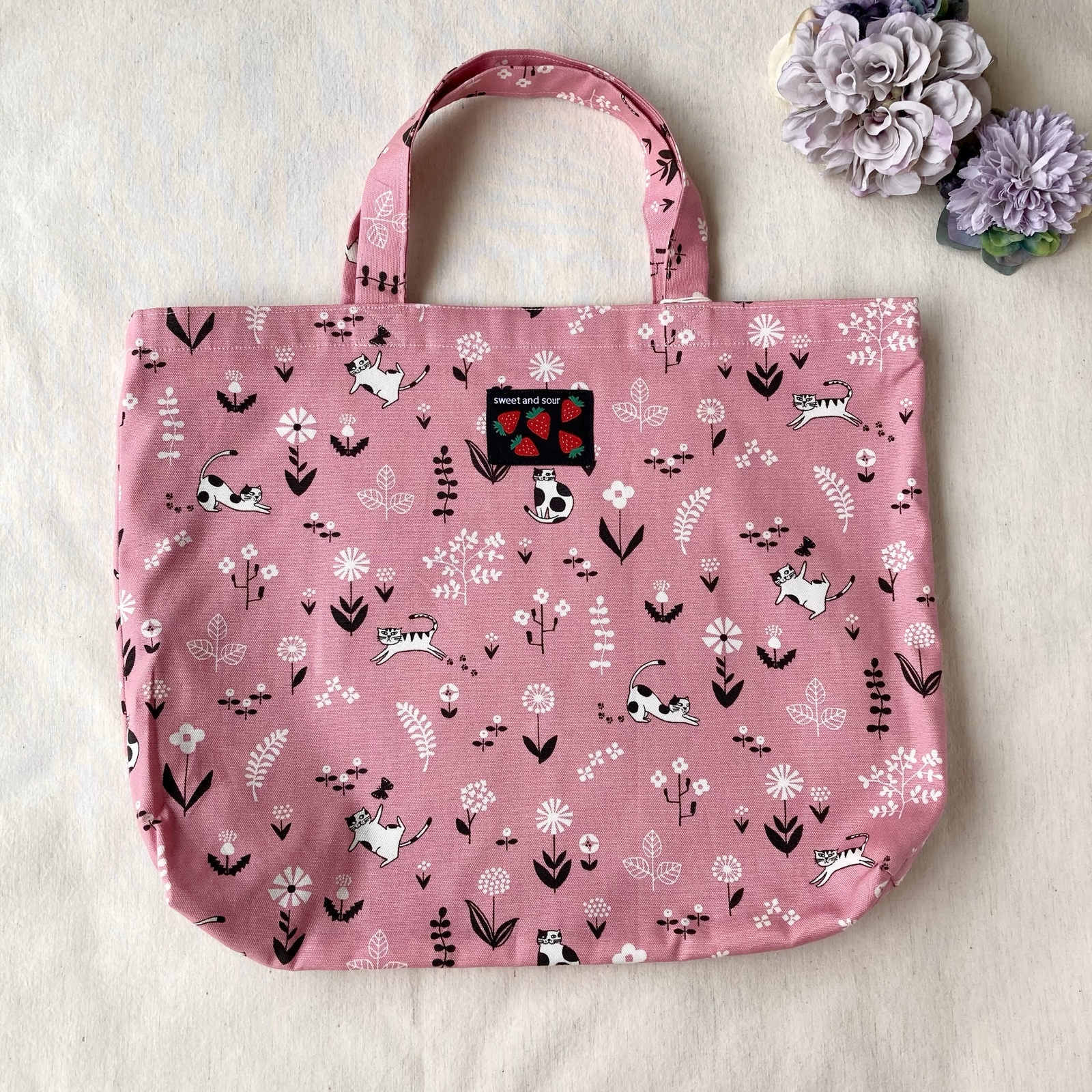入園入学7点セット・ねこ柄　ピンク　少し大きめ Amazon | [よつば洋品店オリジナル] 小花柄入園入学7点セット