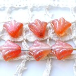 ユリ　薄い赤オレンジ　チェコビーズ６個