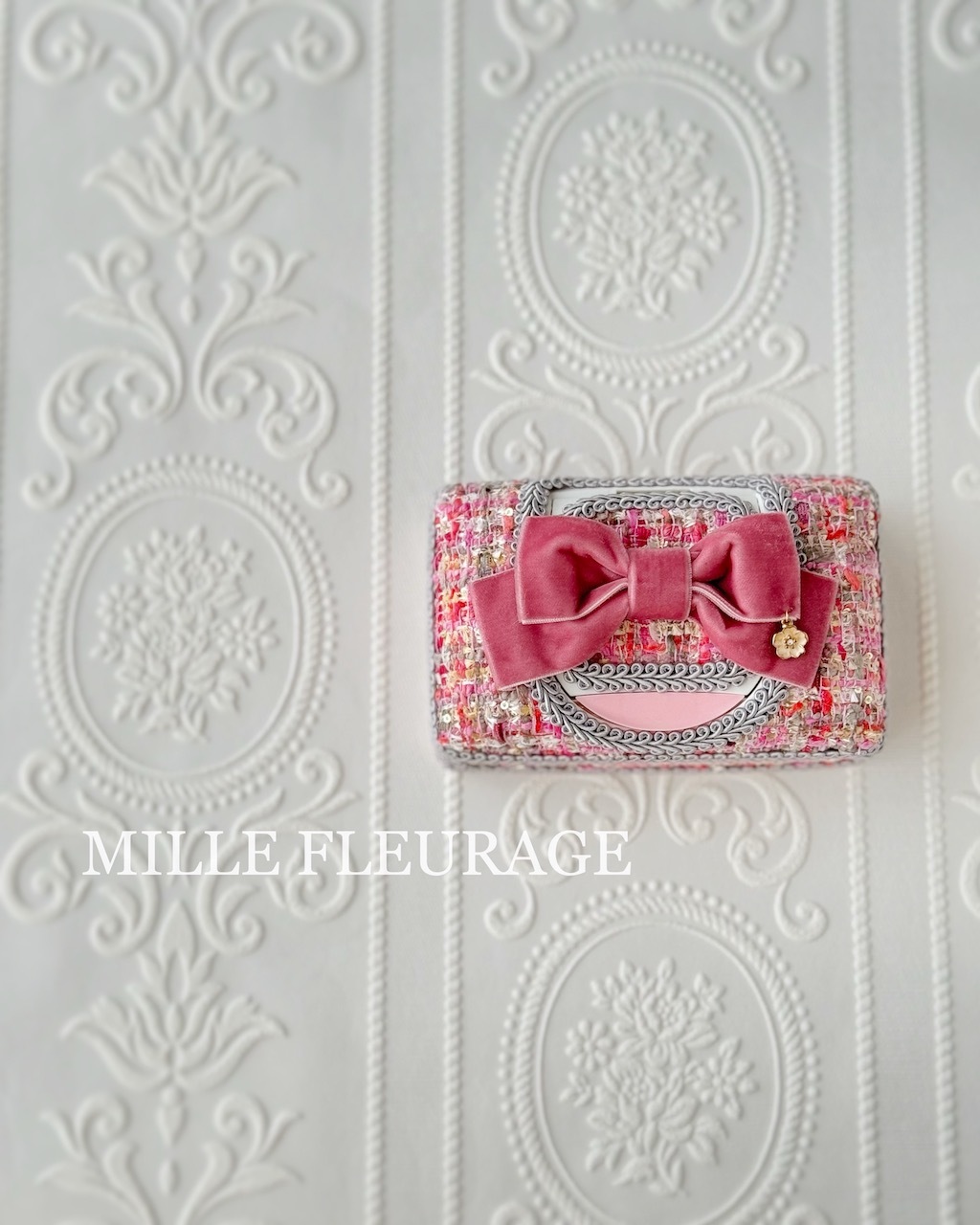 ୨୧ New［リボン雑貨］ウェットティッシュケース 桜チャームつき✿‬　除菌アイテム お掃除グッズ おしりふき