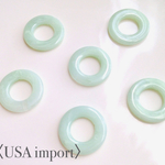  〈USA import〉マーブル ライトグリーン×ホワイト アクリル ドーナツ ビーズ（4個 ）