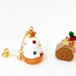 ‎𓊆petit gateau𓊇　クリスマスケーキのイヤリング/ピアス⁺