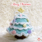 雪降るクリスマスツリー🎄　あみぐるみ　