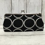 刺繍　ドット　水玉　黒　角型がま口　すっきり　スリム　メガネケース　ペンケース　小物入れ　多目的ポーチ